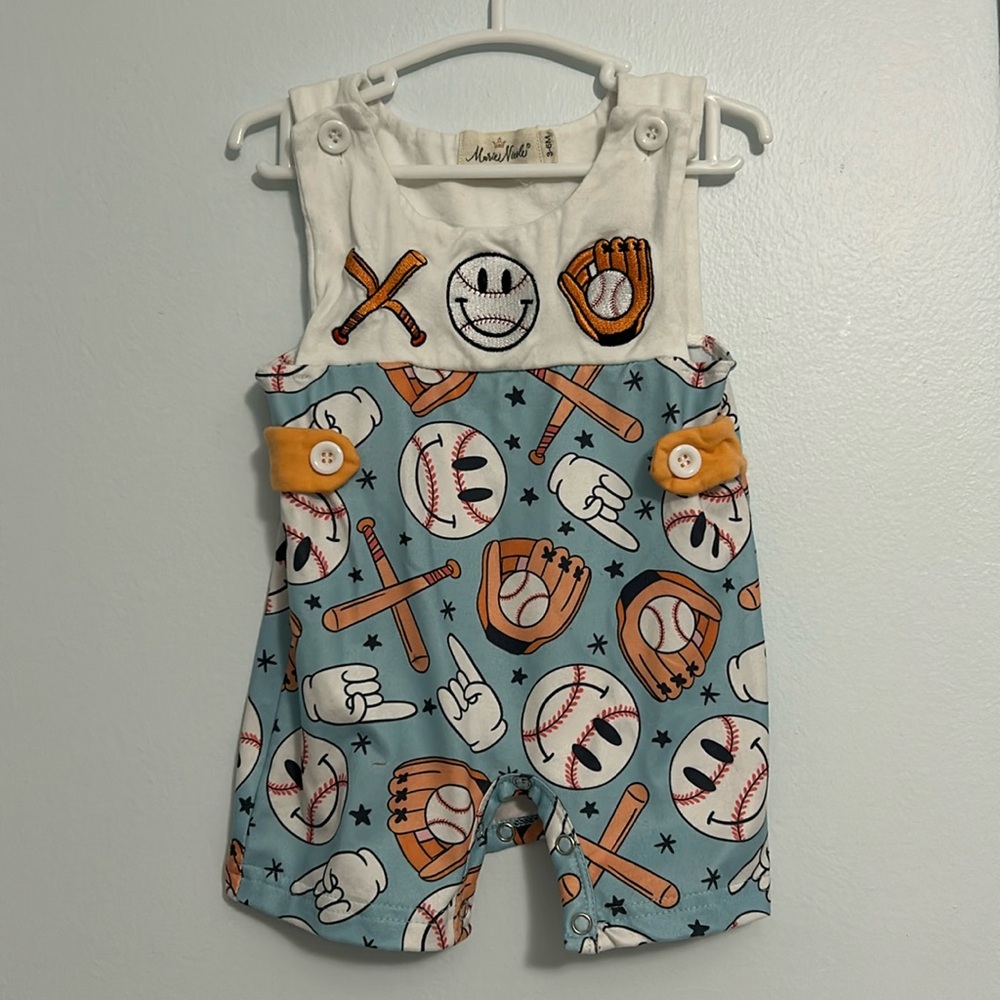 Baseball shortie.